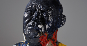 Erwin Eisch (*1927), Picasso, Frauenau, 2005, Glas, geblasen, mit Emailfarben bemalt, eingebrannt, Inv.-Nr. a.S.06426, Foto: Kunstsammlungen der Veste Coburg